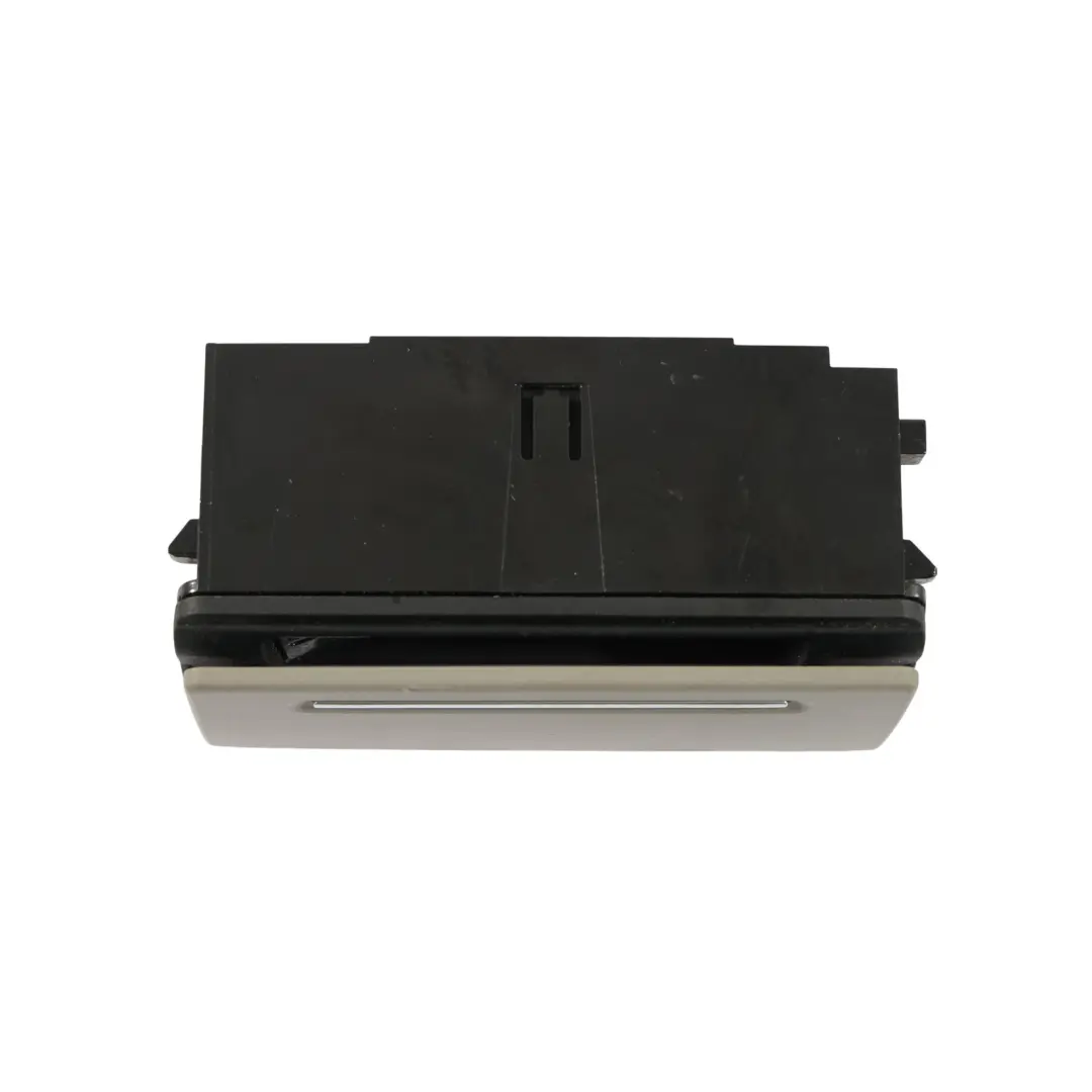 Embellecedor Cenicero Puerta Trasera Gris Platino Derecha 4E0857406E para Audi S8 D3 con número de pieza 4E0857405E Audi S8 D3 Embellecedor Cenicero Puerta Trasera Gris Platino Derecha 4E0857406E - SKU 4E0857405E - Número de pieza 4E0857405E