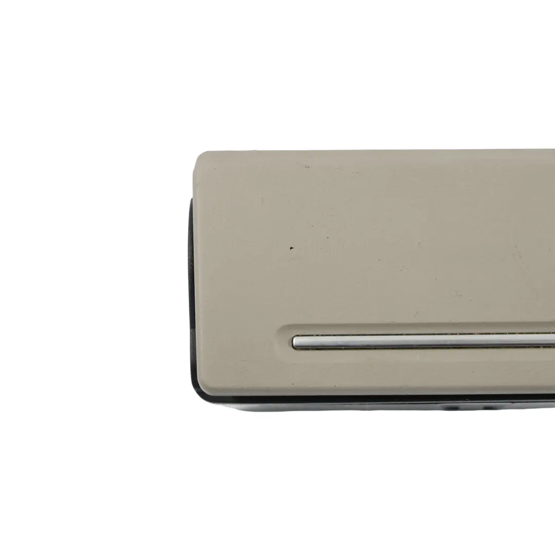 Embelecedor Cenicero Puerta Trasera Gris Platino Izquierdo para Audi S8 D3 con número de pieza 4E0857406E Audi S8 D3 Embelecedor Cenicero Puerta Trasera Gris Platino Izquierdo - SKU 4E0857406E - Número de pieza 4E0857406E