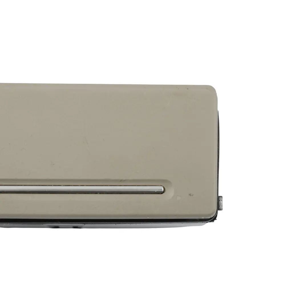 Embelecedor Cenicero Puerta Trasera Gris Platino Izquierdo para Audi S8 D3 con número de pieza 4E0857406E Audi S8 D3 Embelecedor Cenicero Puerta Trasera Gris Platino Izquierdo - SKU 4E0857406E - Número de pieza 4E0857406E