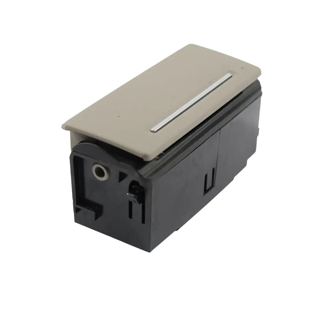 Embelecedor Cenicero Puerta Trasera Gris Platino Izquierdo para Audi S8 D3 con número de pieza 4E0857406E Audi S8 D3 Embelecedor Cenicero Puerta Trasera Gris Platino Izquierdo - SKU 4E0857406E - Número de pieza 4E0857406E