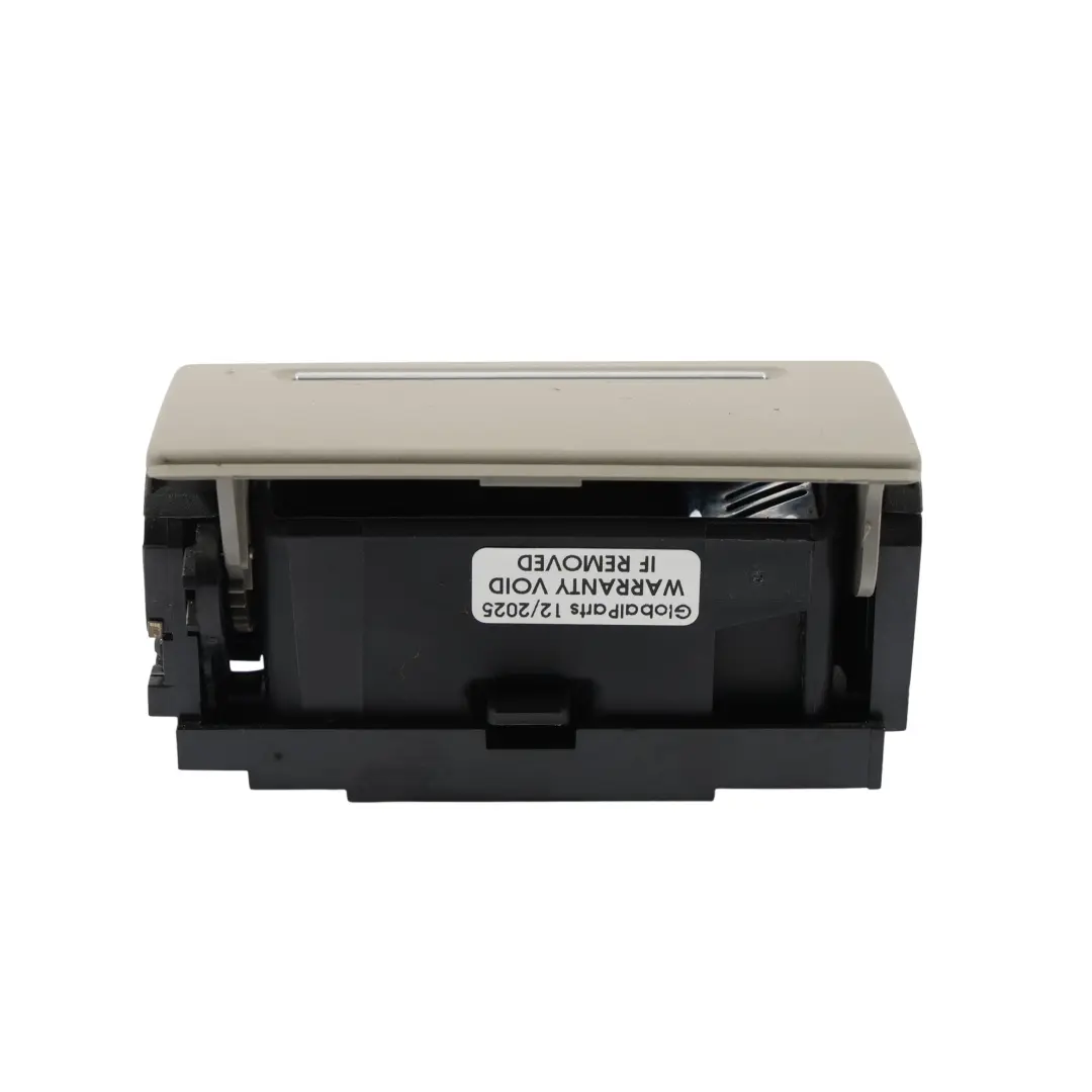 Embelecedor Cenicero Puerta Trasera Gris Platino Izquierdo para Audi S8 D3 con número de pieza 4E0857406E Audi S8 D3 Embelecedor Cenicero Puerta Trasera Gris Platino Izquierdo - SKU 4E0857406E - Número de pieza 4E0857406E