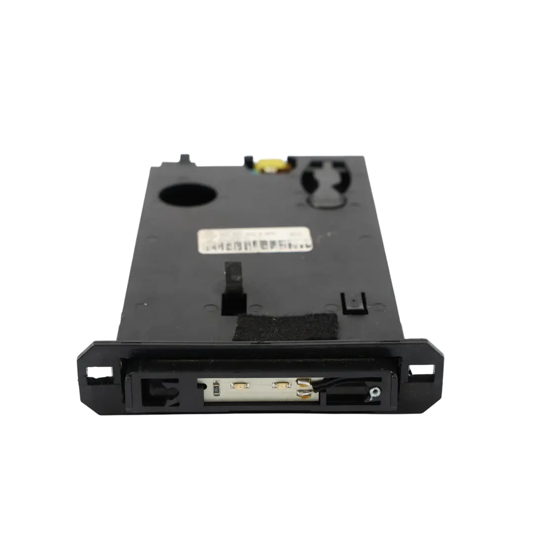 Compartiment Rangement Tableau Bord Porte Porte Cartes pour Audi A8 S8 D3 à propos du numéro de pièce 4E0857925A Audi A8 S8 D3 Compartiment Rangement Tableau Bord Porte Porte Cartes - SKU 4E0857925A - Numéro de pièce 4E0857925A