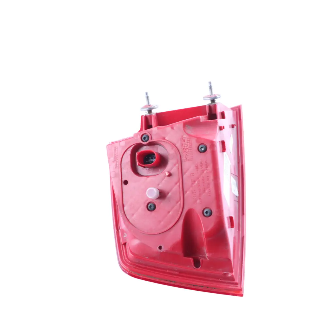 Side Fender Wing Tail Light Lamp Outer Right O/S to Audi S8 D3 Rear with Part number 4E0945096H Audi S8 D3 Rear Side Fender Wing Tail Light Lamp Outer Right O/S - SKU 4E0945096H - Part number 4E0945096H