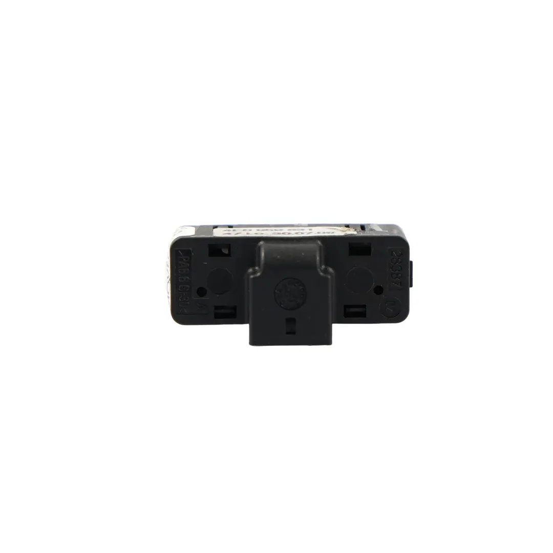 Bouton D'Ouverture De La Trappe À Essence pour Audi A8 D3 à propos du numéro de pièce 4E0959831 Audi A8 D3 Bouton D'Ouverture De La Trappe À Essence - SKU 4E0959831 - Numéro de pièce 4E0959831