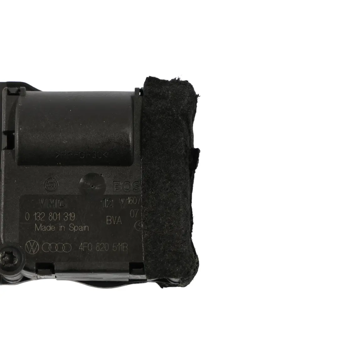 Actionneur Volet Ventilation Tableau Bord Chauffage pour Audi S8 D3 à propos du numéro de pièce 4F0820511B Audi S8 D3 Actionneur Volet Ventilation Tableau Bord Chauffage - SKU 4F0820511B-1 - Numéro de pièce 4F0820511B