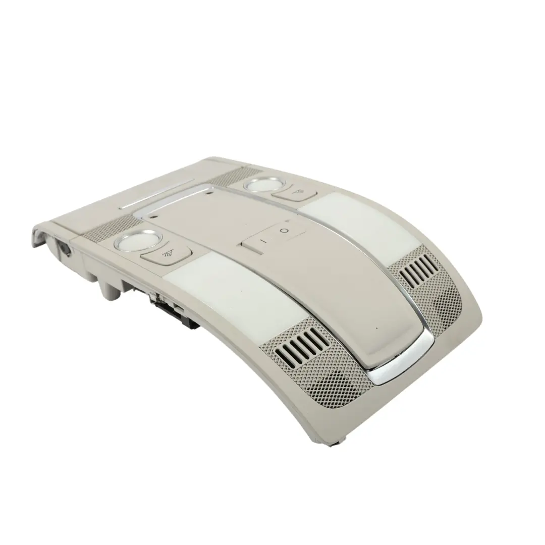 Panel Lampka Podsufitki Oświetlenie Kabiny Szary do Audi A6 C6 o numerze 4F0947135BP Audi A6 C6 Panel Lampka Podsufitki Oświetlenie Kabiny Szary - SKU 4F0947135BP-1 - Numer Części 4F0947135BP