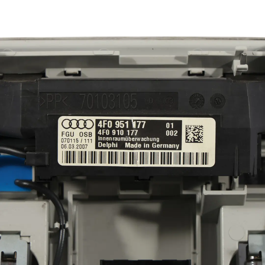 Audi A6 C6 Panel Lampka Podsufitki Oświetlenie Kabiny Szary - SKU 4F0947135BP-1 - Numer Części 4F0947135BP