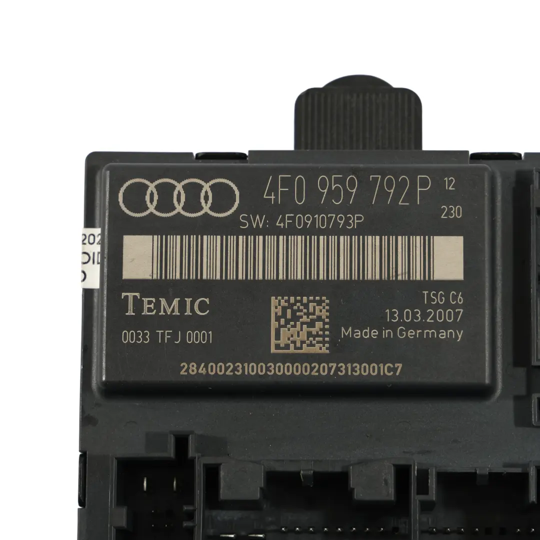 Audi A6 C6 Módulo Control Bloqueo Puerta Delantera ECU Lado Pasajero - SKU 4F0959792P - Número de pieza 4F0959792P