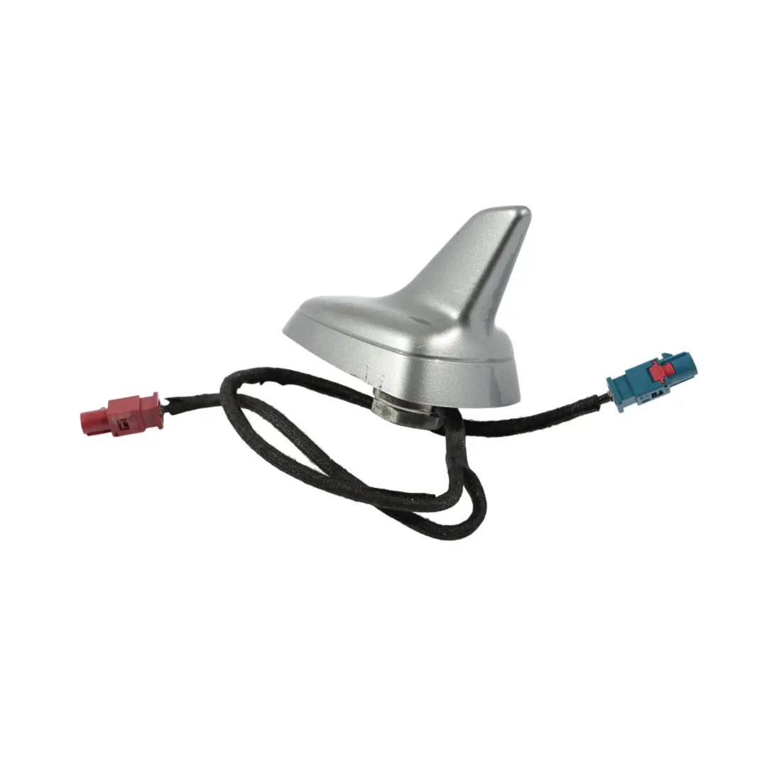 Antenna Da Tetto Antenna Shark Top Amplificatore Grigio Quarzo - Y7G per Audi A6 C6 con numero di parte 4F9035503F Audi A6 C6 Antenna Da Tetto Antenna Shark Top Amplificatore Grigio Quarzo - Y7G - SKU 4F9035503F-QGR - Numero di parte 4F9035503F