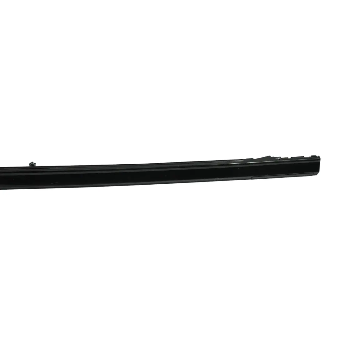 Minigonna Laterale Destra Copertura Soglia Porta Brilliant Black Y9B per Audi A6 C7 con numero di parte 4G0853856M Audi A6 C7 Minigonna Laterale Destra Copertura Soglia Porta Brilliant Black Y9B - SKU 4G0853856M-BBL - Numero di parte 4G0853856M