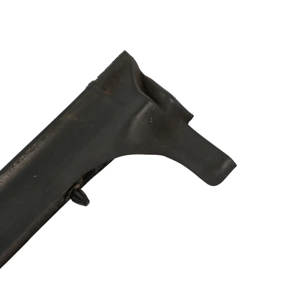 Vordere Türdichtung Dichtung Gummi Außen Unten Links für Audi A8 D4 mit Teilenummer 4H0837717B Audi A8 D4 Vordere Türdichtung Dichtung Gummi Außen Unten Links - SKU 4H0837717B - Teilenummer 4H0837717B