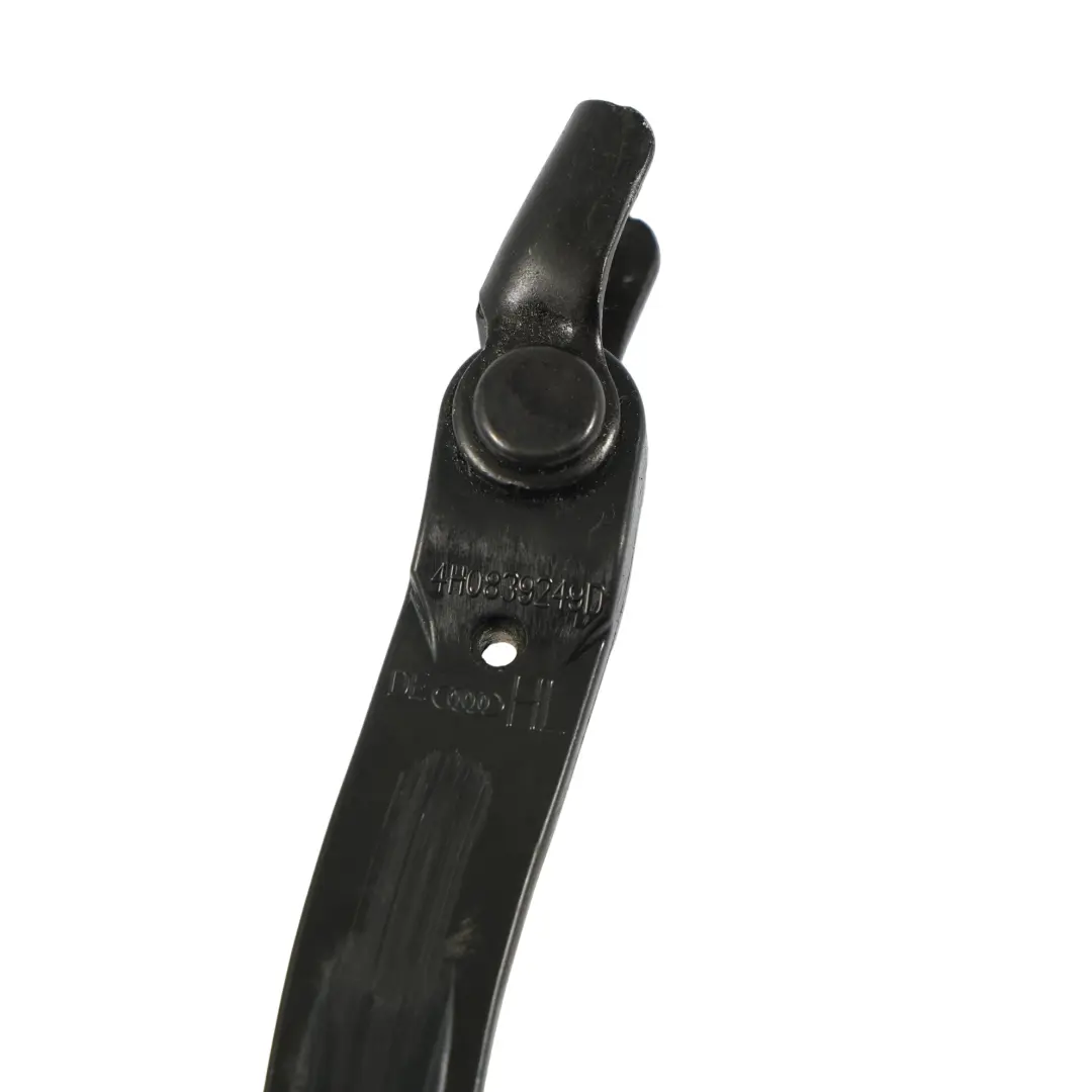 Porta Posteriore Gancio Cinturino Freno Sinistra Destra per Audi A8 D4 con numero di parte 4H0839249D Audi A8 D4 Porta Posteriore Gancio Cinturino Freno Sinistra Destra - SKU 4H0839249D - Numero di parte 4H0839249D