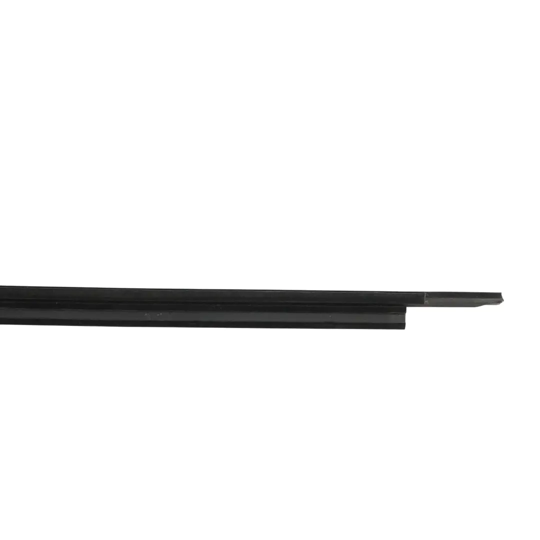 Finestrino Posteriore Striscia Rivestimento Sinistra 4H0853763 per Audi A8 D4 con numero di parte 4H0853763D Audi A8 D4 Finestrino Posteriore Striscia Rivestimento Sinistra 4H0853763 - SKU 4H0853763D - Numero di parte 4H0853763D