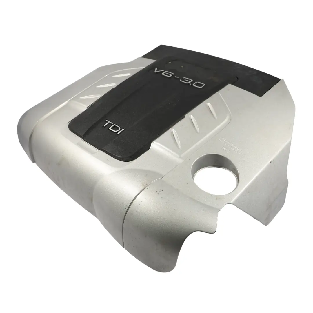Górna Osłona Silnika Panel Obudowa Diesel do Audi Q7 4L 3.0 TDI o numerze 4L0103925 Audi Q7 4L 3.0 TDI Górna Osłona Silnika Panel Obudowa Diesel - SKU 4L0103925-1 - Numer Części 4L0103925