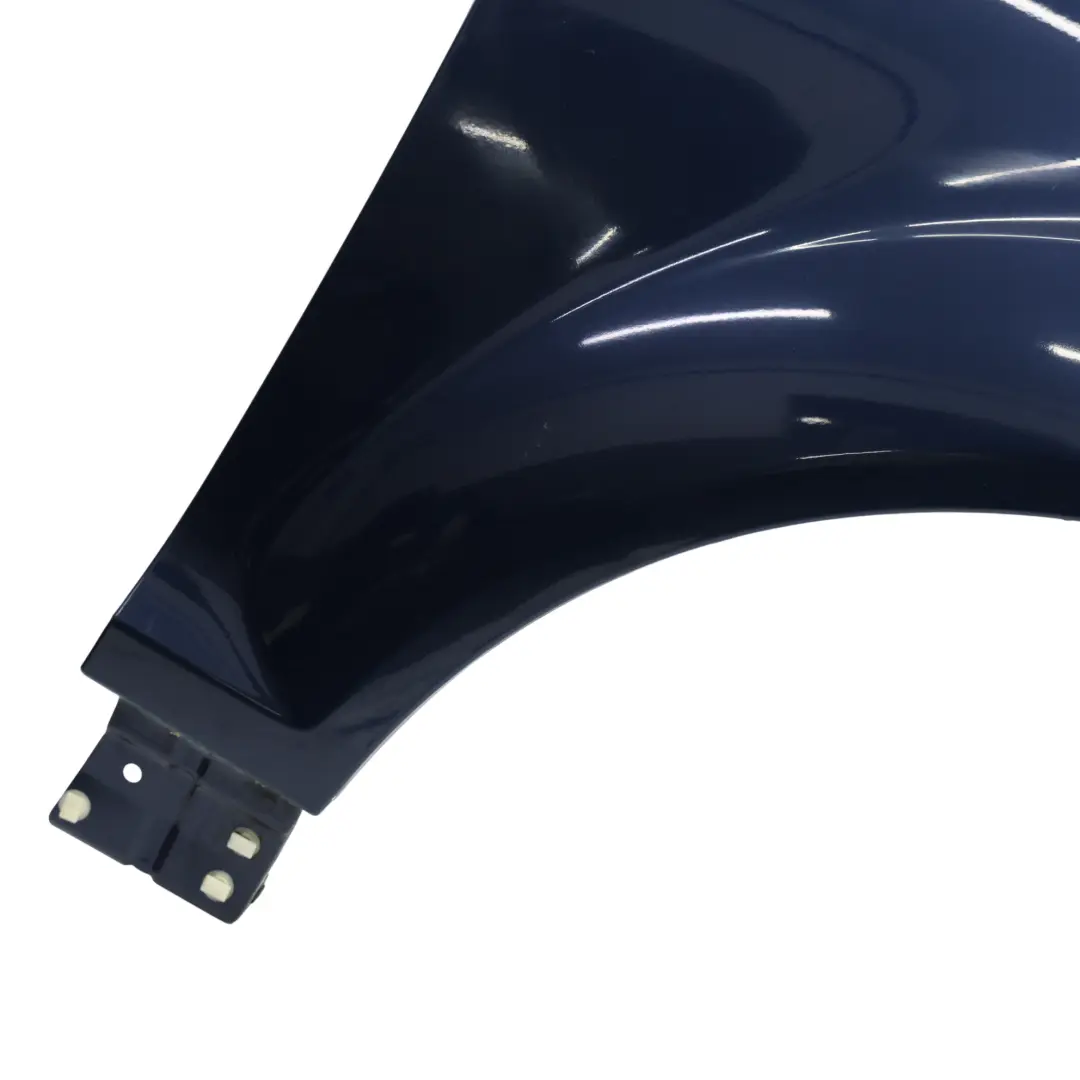 Pannello Laterale Anteriore Destro Parafango Mugello Blue Perla Z5E per Audi Q7 4L con numero di parte 4L0821102 Audi Q7 4L Pannello Laterale Anteriore Destro Parafango Mugello Blue Perla Z5E - SKU 4L0821102-MUB - Numero di parte 4L0821102