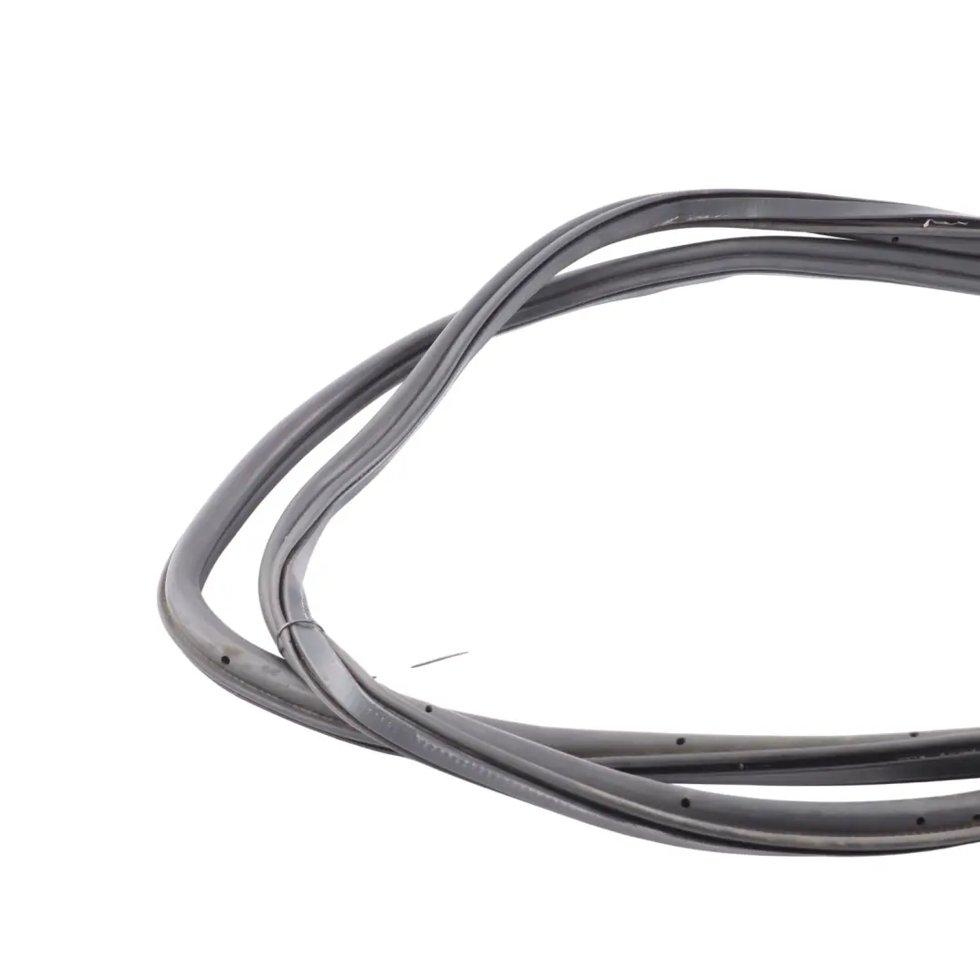 Boot Trunk Tailgate Sealing Rubber Gasket Seal to Audi Q7 4L with Part number 4L0827705D Audi Q7 4L Boot Trunk Tailgate Sealing Rubber Gasket Seal - SKU 4L0827705D - Part number 4L0827705D