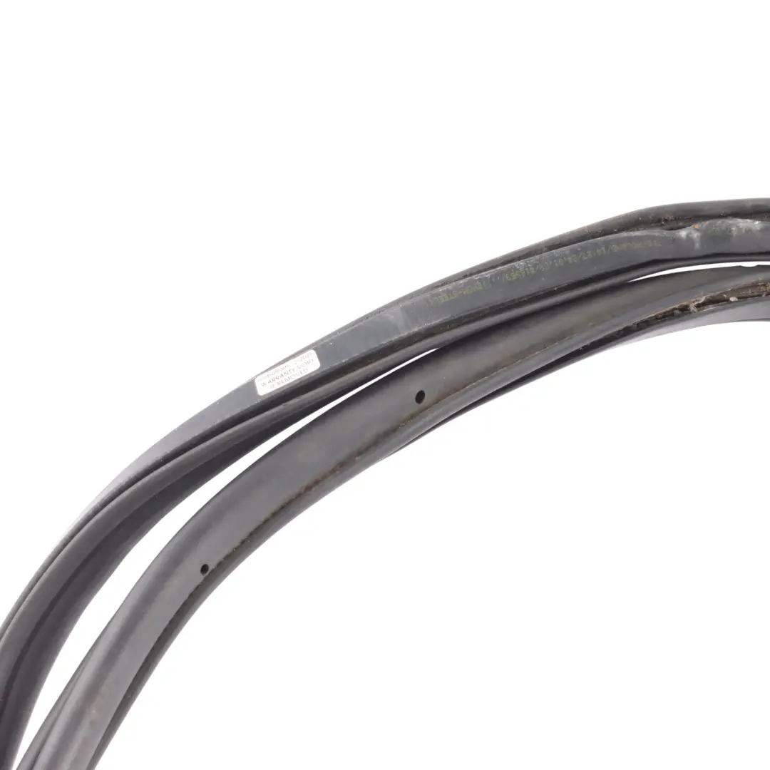 Audi Q7 4L Boot Trunk Tailgate Sealing Rubber Gasket Seal - SKU 4L0827705D - Part number 4L0827705D