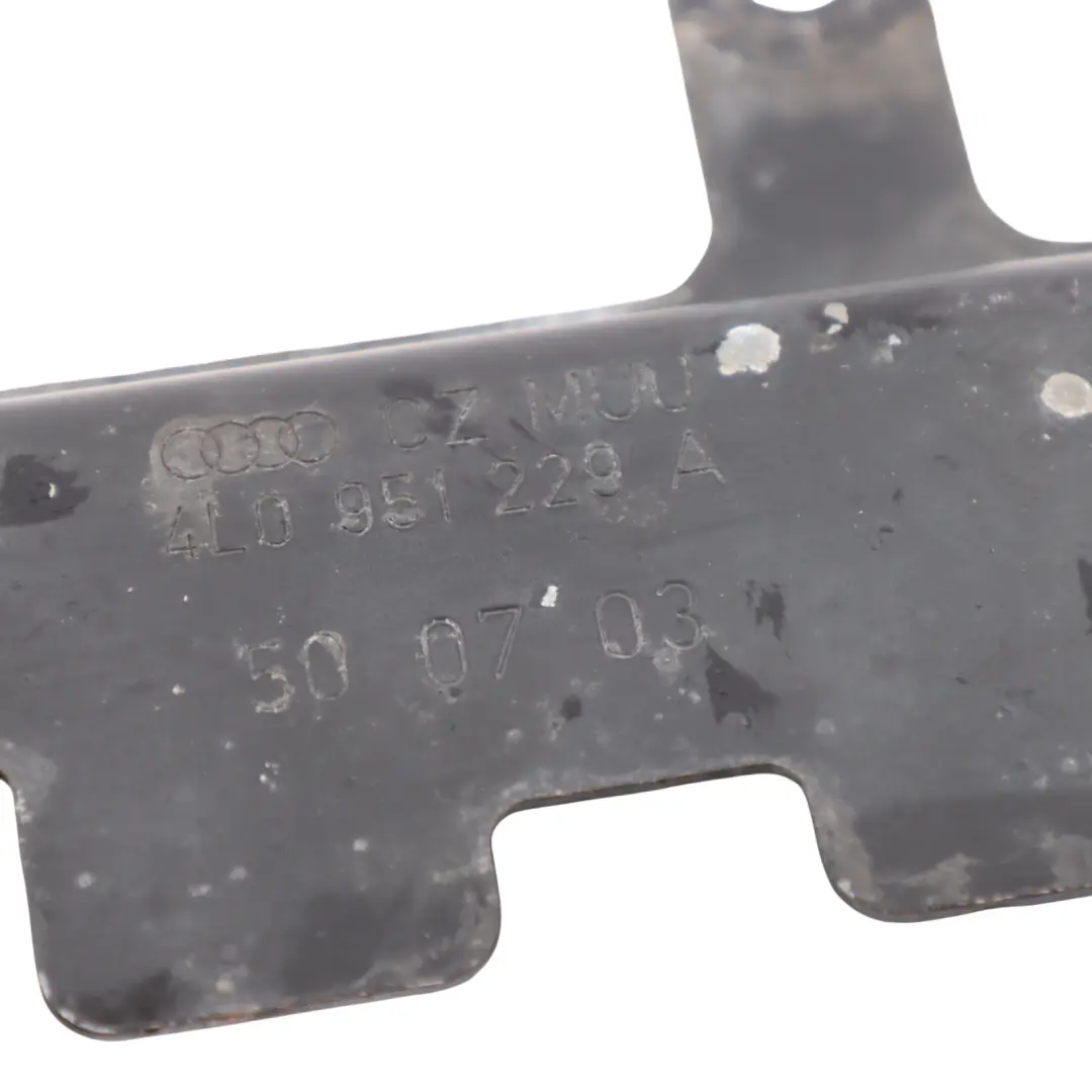 Audi Q7 4L Staffa Supporto Piastra Montaggio Clacson - SKU 4L0951229A - Numero di parte 4L0951229A