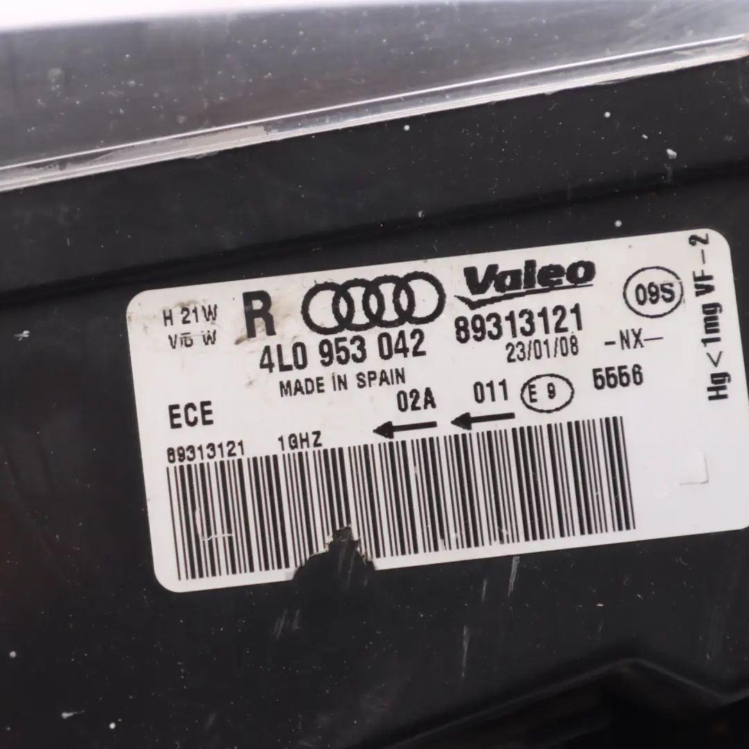 Headlight Turn Indicator Front Right O/S Lamp Signal to Audi Q7 4L with Part number 4L0953042 Audi Q7 4L Headlight Turn Indicator Front Right O/S Lamp Signal - SKU 4L0953042 - Part number 4L0953042