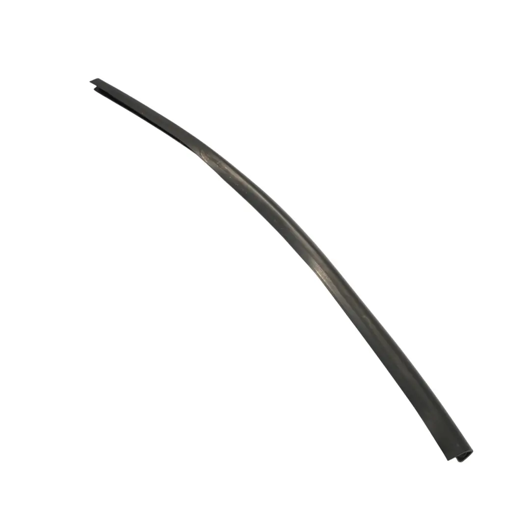 XP10 Joint De Capot Avant Caoutchouc pour Toyota Yaris à propos du numéro de pièce 533810D010 Toyota Yaris XP10 Joint De Capot Avant Caoutchouc - SKU 533810D010 - Numéro de pièce 533810D010