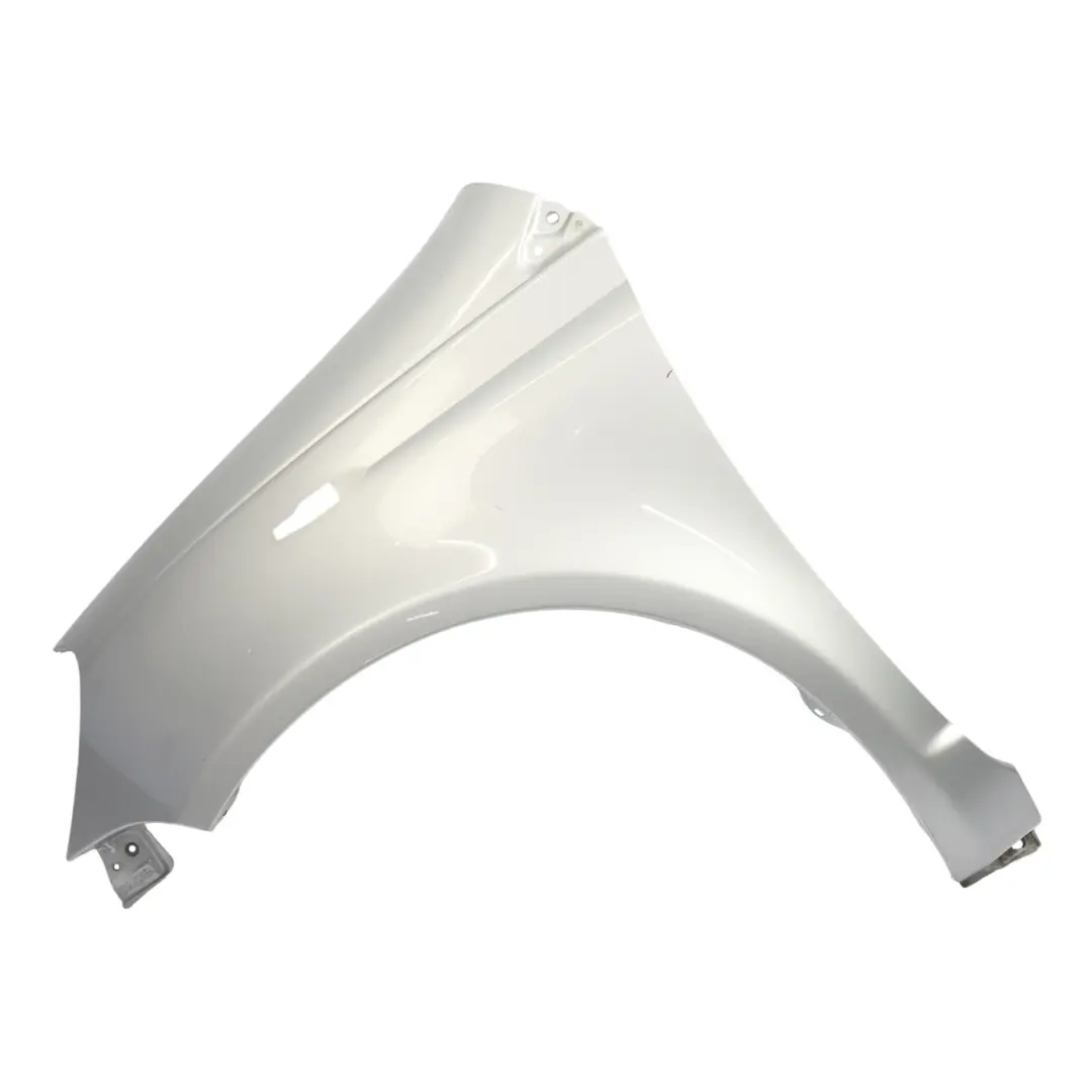 Błotnik Lewy Przedni Silver Mica Srebrny Metalik 1E7 do Toyota Yaris 1 o numerze 538120D010 Toyota Yaris 1 Błotnik Lewy Przedni Silver Mica Srebrny Metalik 1E7 - SKU 538120D010-SMI - Numer Części 538120D010