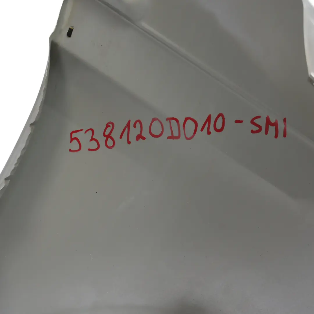 Błotnik Lewy Przedni Silver Mica Srebrny Metalik 1E7 do Toyota Yaris 1 o numerze 538120D010 Toyota Yaris 1 Błotnik Lewy Przedni Silver Mica Srebrny Metalik 1E7 - SKU 538120D010-SMI - Numer Części 538120D010