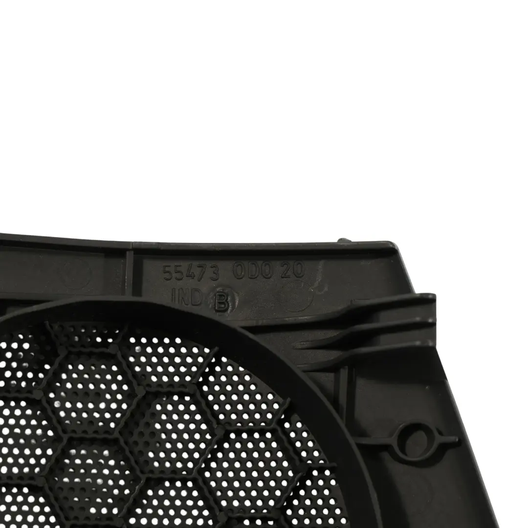 Toyota Yaris MK1 Cache Haut-Parleur Avant Droit Noir - SKU 554730D020 - Numéro de pièce 554730D020