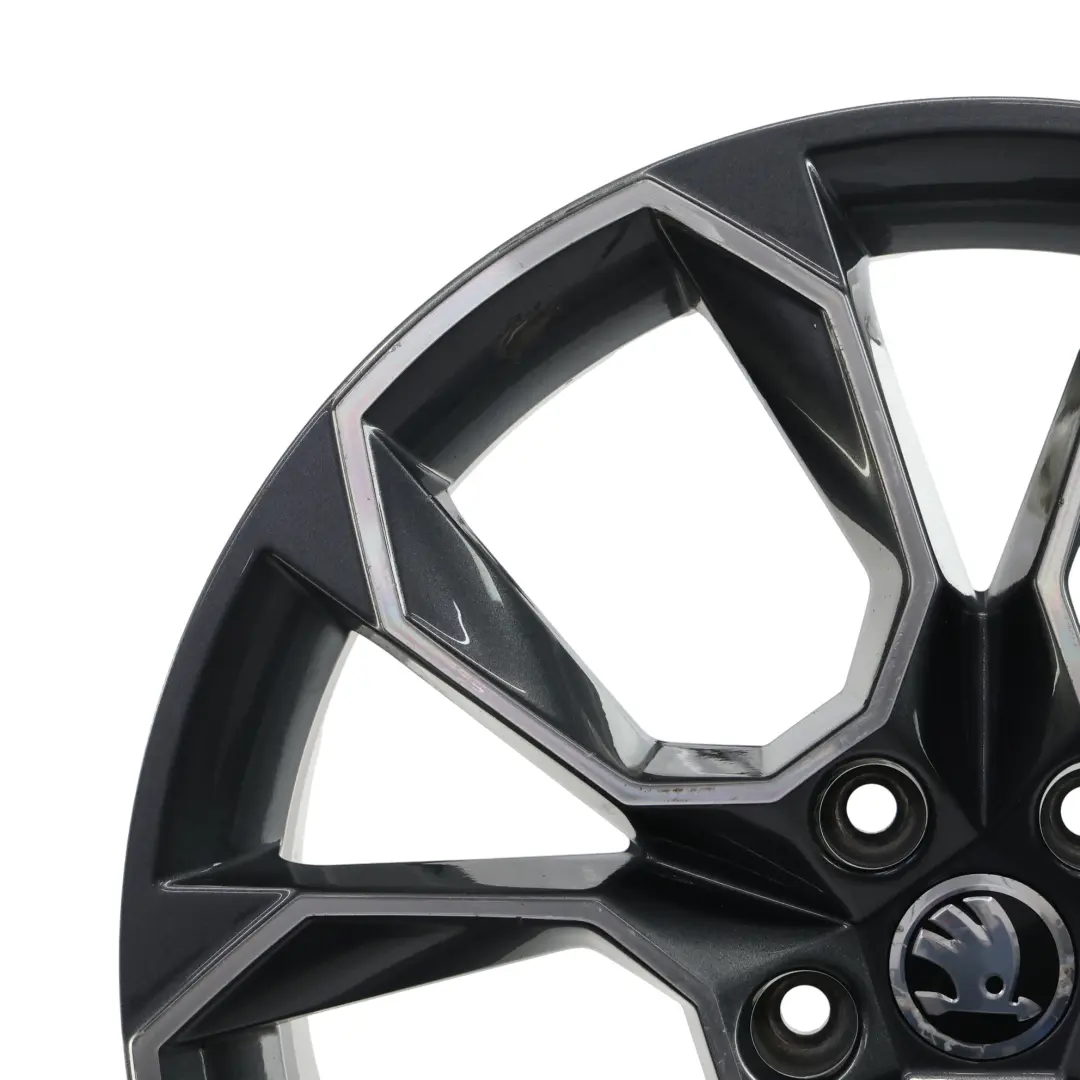 Mk3 RS Llanta Aleación Gris Antracita 19" 7,5J ET:51 para Skoda Octavia con número de pieza 5E0601025AH Skoda Octavia Mk3 RS Llanta Aleación Gris Antracita 19" 7,5J ET:51 - SKU 5E0601025AH-1 - Número de pieza 5E0601025AH