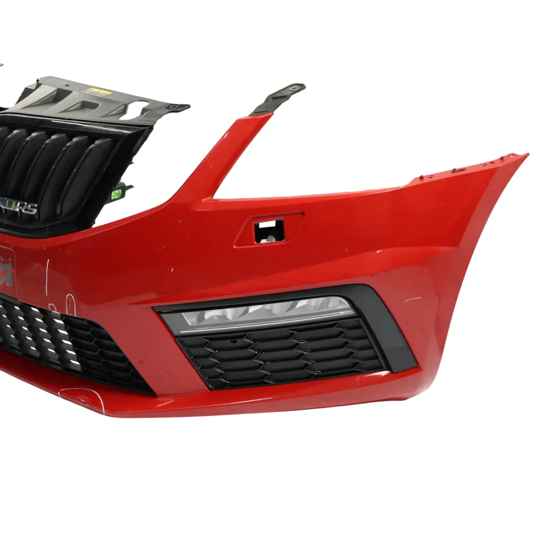Skoda Octavia 3 Zderzak Przedni RS Corrida Red Czerwony - F3K - SKU 5E0807221AA-CORE - Numer Części 5E0807221AA
