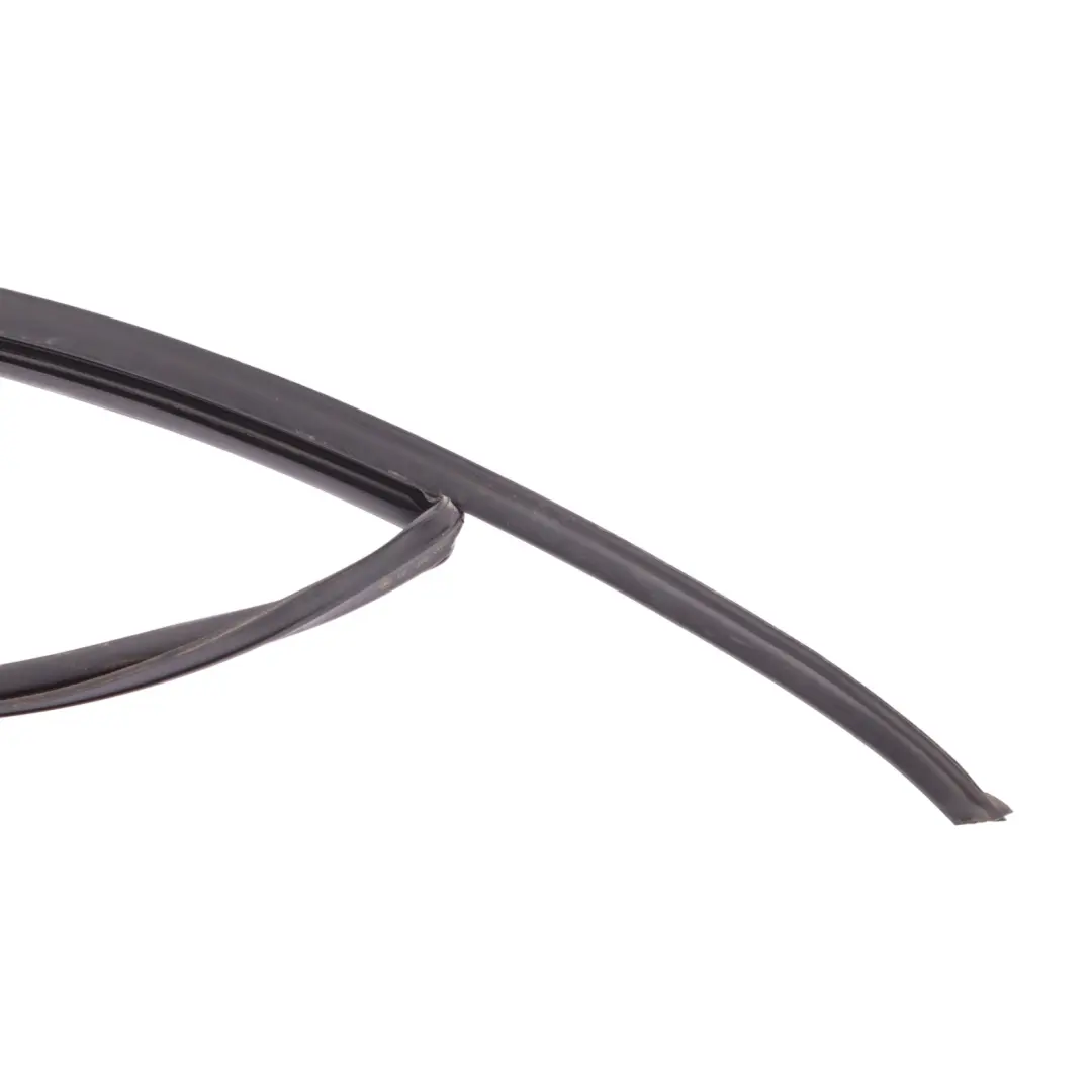 Front Door Window Seal Guide Frame Cover Right O/S to Skoda Octavia 5E with Part number 5E0837432E Skoda Octavia 5E Front Door Window Seal Guide Frame Cover Right O/S - SKU 5E0837432E - Part number 5E0837432E