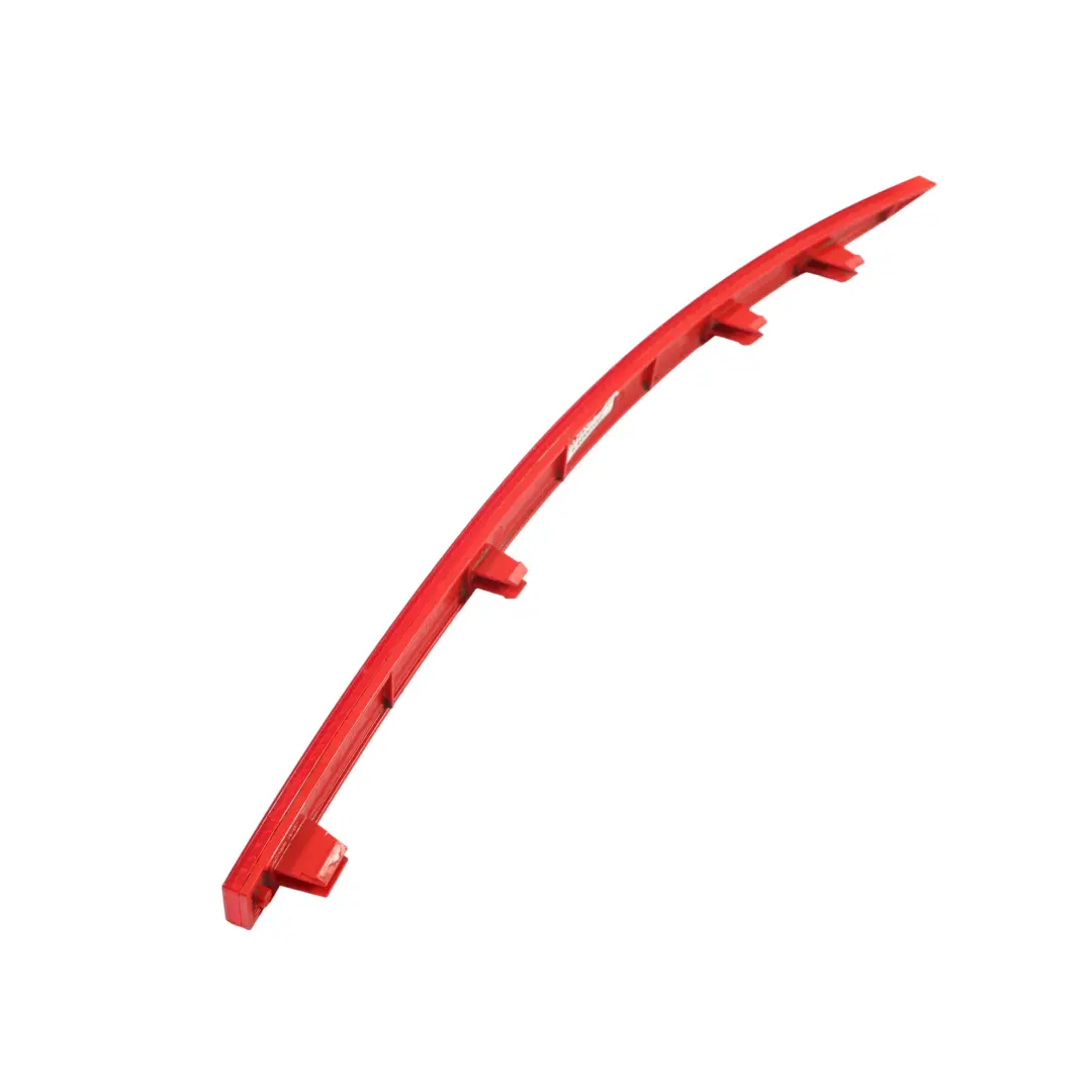 Riflettore Paraurti Posteriore Destro per Skoda Octavia 5E con numero di parte 5E0945106A Skoda Octavia 5E Riflettore Paraurti Posteriore Destro - SKU 5E0945106A - Numero di parte 5E0945106A