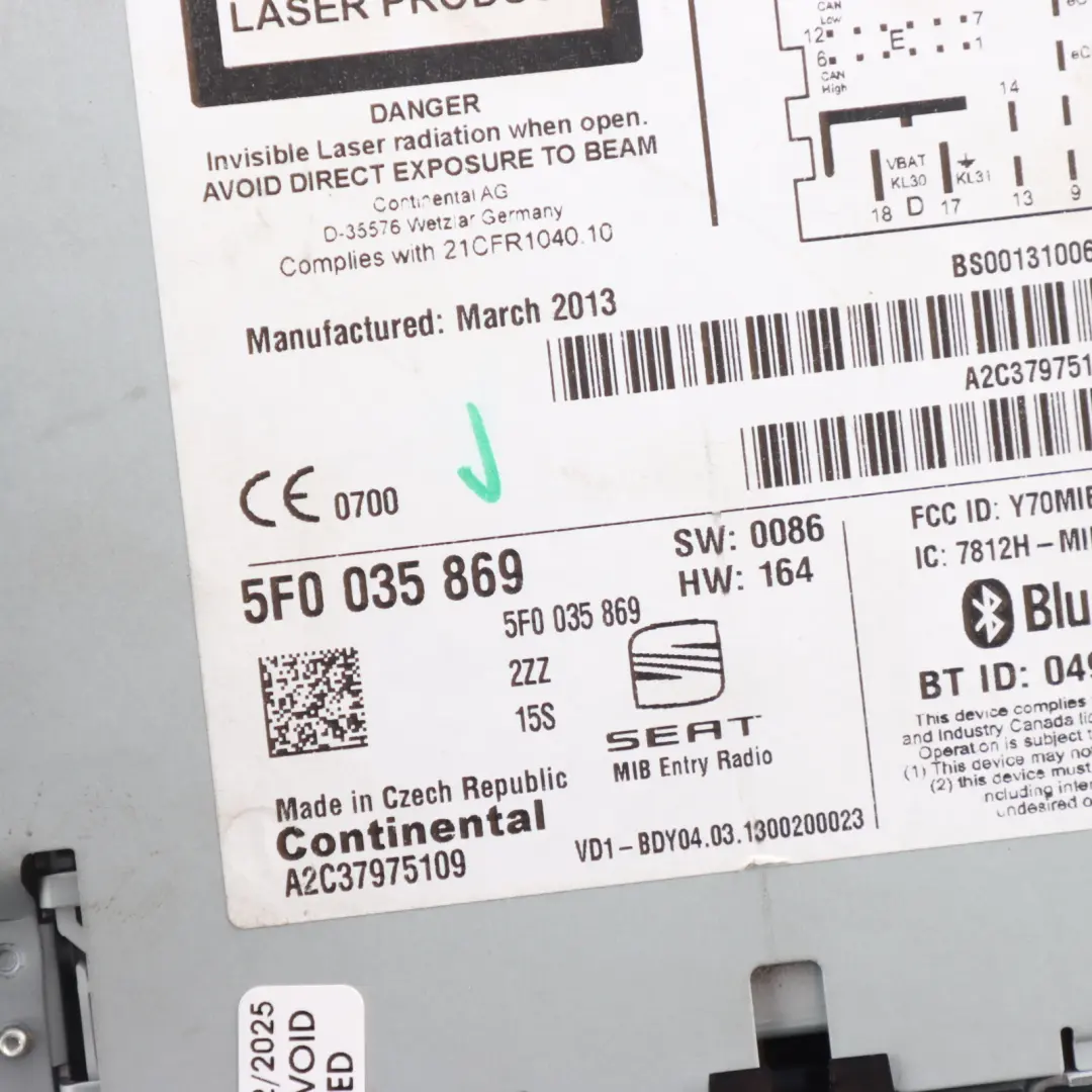 Seat Leon Mk3 5F Radio Head Unit Multi Media CD Player - SKU 5F0035869 - Part number 5F0035869