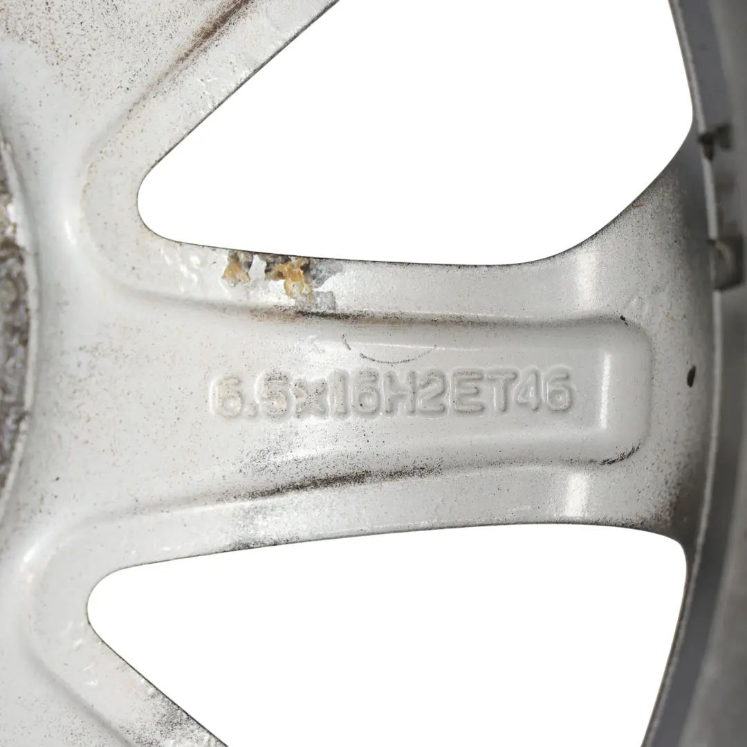 Llanta Seat Leon Mk3 5F Aleación Negro 16" 6,5J ET:46 Star Spoke para con número de pieza 5F0601025A Llanta Seat Leon Mk3 5F Aleación Negro 16" 6,5J ET:46 Star Spoke - SKU 5F0601025A-1 - Número de pieza 5F0601025A