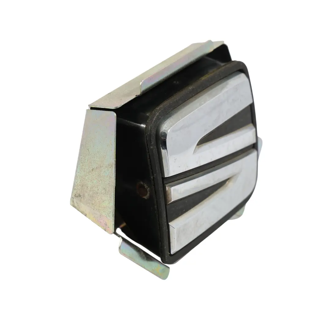 Seat Leon Mk3 Emblema Empuñadura Interruptor Maletero Portón Trasero - SKU 5F0827565A - Número de pieza 5F0827565A