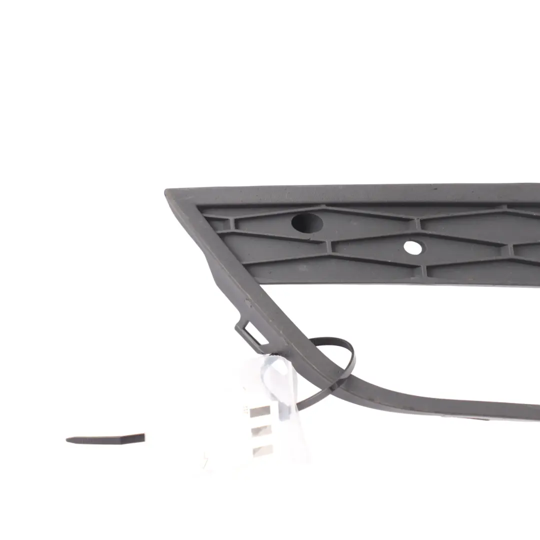 Mk3 5F Front Bumper Grill Trim Fog Light Cover Left N/S to Seat Leon with Part number 5F0853667 Seat Leon Mk3 5F Front Bumper Grill Trim Fog Light Cover Left N/S - SKU 5F0853665A - Part number 5F0853667
