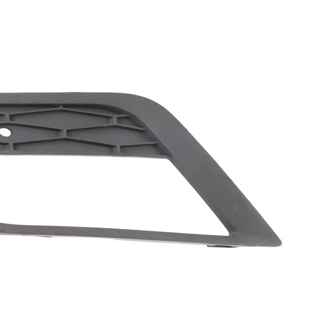 Mk3 5F Front Bumper Grill Trim Fog Light Cover Left N/S to Seat Leon with Part number 5F0853667 Seat Leon Mk3 5F Front Bumper Grill Trim Fog Light Cover Left N/S - SKU 5F0853665A - Part number 5F0853667