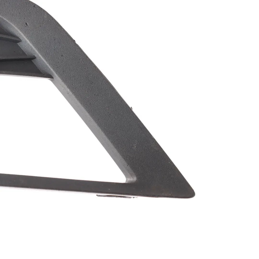 Mk3 5F Front Bumper Grill Trim Fog Light Cover Left N/S to Seat Leon with Part number 5F0853667 Seat Leon Mk3 5F Front Bumper Grill Trim Fog Light Cover Left N/S - SKU 5F0853665A - Part number 5F0853667