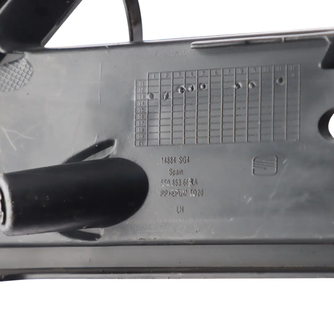 Mk3 5F Front Bumper Grill Trim Fog Light Cover Left N/S to Seat Leon with Part number 5F0853667 Seat Leon Mk3 5F Front Bumper Grill Trim Fog Light Cover Left N/S - SKU 5F0853665A - Part number 5F0853667