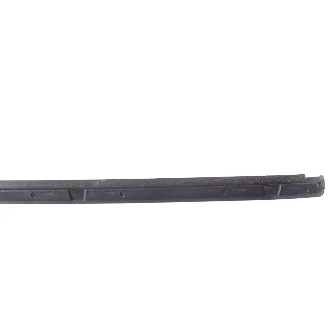 5F Mk3 Listwa Uszczelki Szyby Przednia Prawa do Seat Leon o numerze 5F0854320E Seat Leon 5F Mk3 Listwa Uszczelki Szyby Przednia Prawa - SKU 5F0854320E - Numer Części 5F0854320E