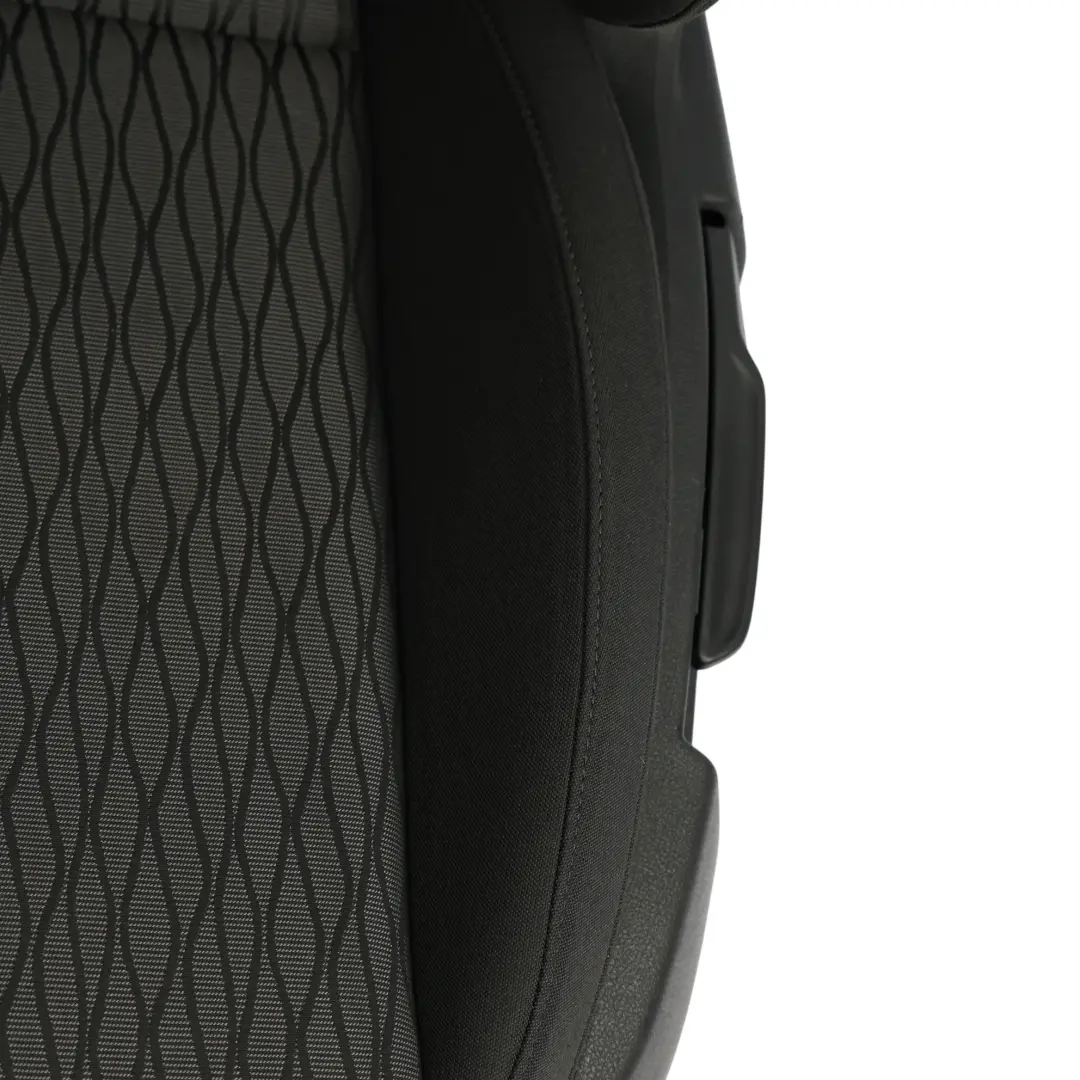 Mk3 5F Fotel Przedni Lewy Przód Materiałowy Czarny Antracyt do Seat Leon o numerze 5F0881805EF Seat Leon Mk3 5F Fotel Przedni Lewy Przód Materiałowy Czarny Antracyt - SKU 5F0881805EF-1 - Numer Części 5F0881805EF