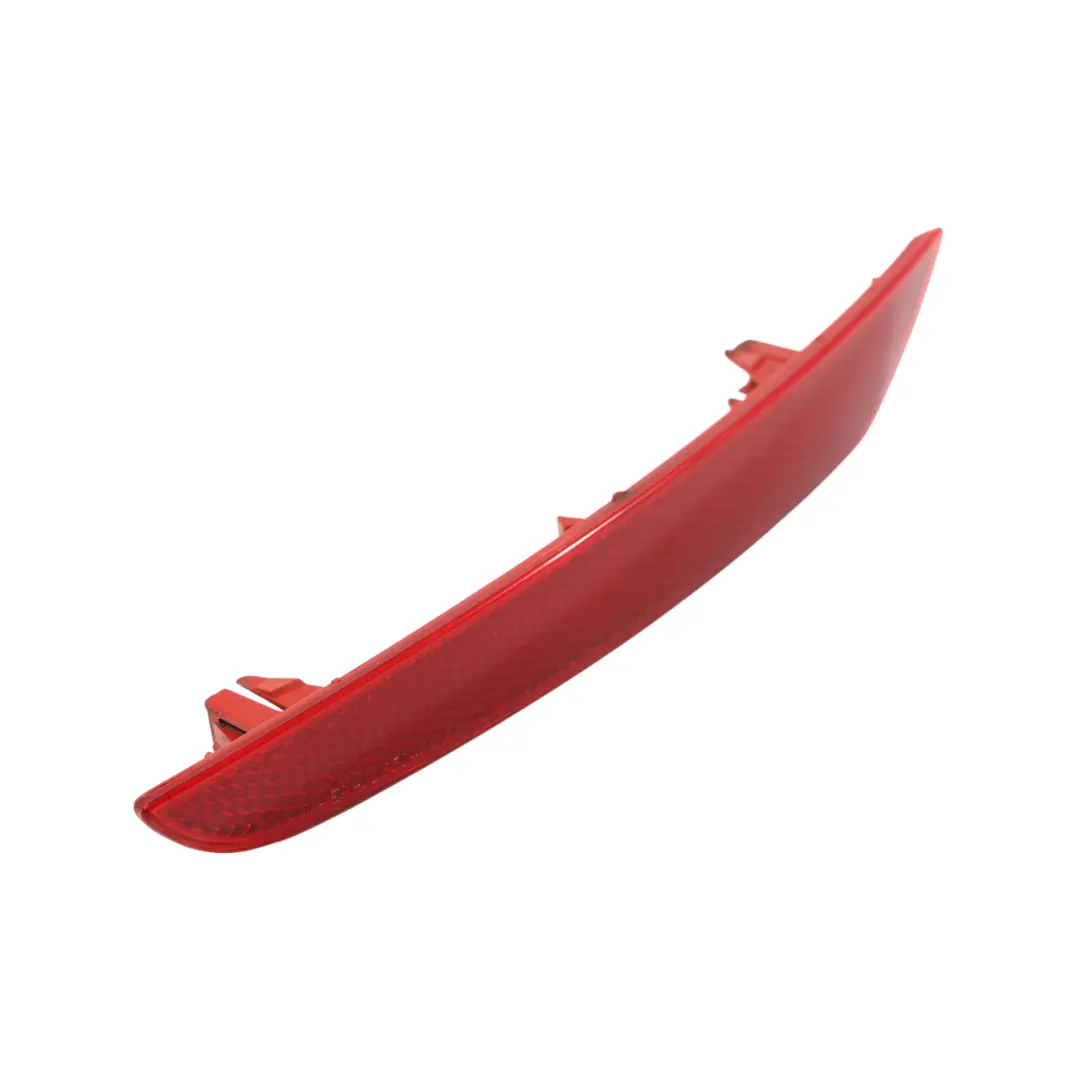Seat Leon Mk3 5F Garniture De Réflecteur De Feu Arrière Gauche - SKU 5F0945105B - Numéro de pièce 5F0945105B