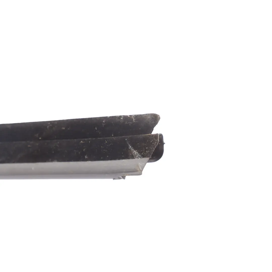 Mk3 5F Inner Window Seal Strip Rear Right O/S Door to Seat Leon with Part number 5F4839472 Seat Leon Mk3 5F Inner Window Seal Strip Rear Right O/S Door - SKU 5F4839472 - Part number 5F4839472