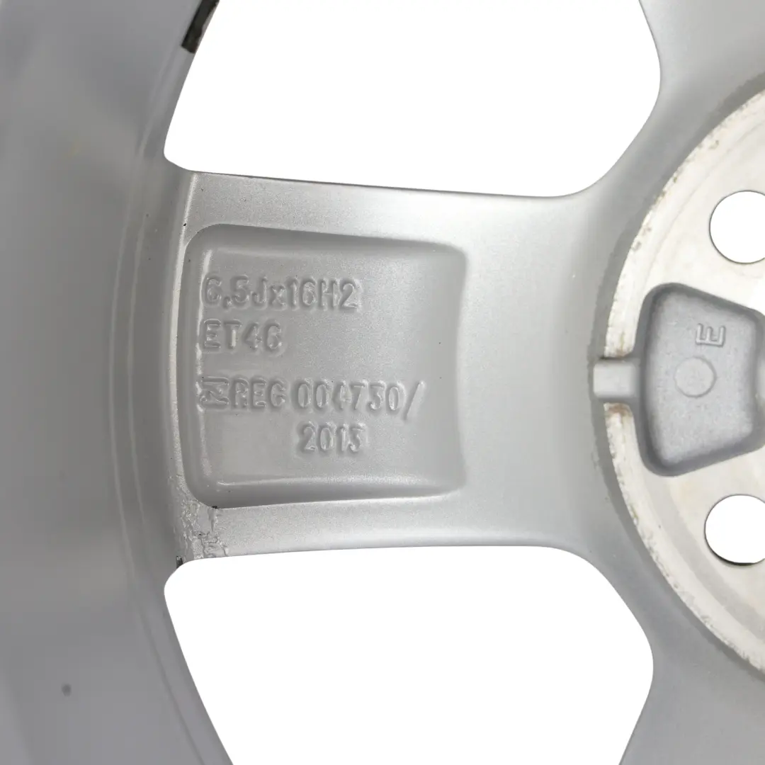 Felga Aluminiowa Srebrna 16" 6.5J ET:46 do Volkswagen Golf Mk7 o numerze 5G0601025BP Volkswagen Golf Mk7 Felga Aluminiowa Srebrna 16" 6.5J ET:46 - SKU 5G0601025BP-2 - Numer Części 5G0601025BP