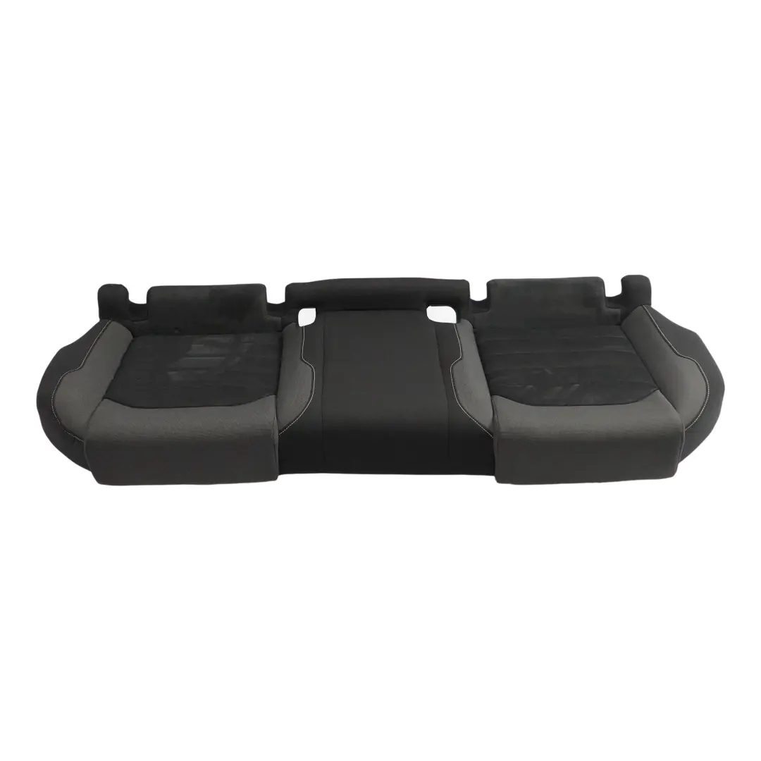 Sedile Posteriore Inferiore Divano Panca Alcantara Panno Nero Grigio per VW Golf Mk7 con numero di parte 5G0885405DE VW Golf Mk7 Sedile Posteriore Inferiore Divano Panca Alcantara Panno Nero Grigio - SKU 5G0885405DE - Numero di parte 5G0885405DE
