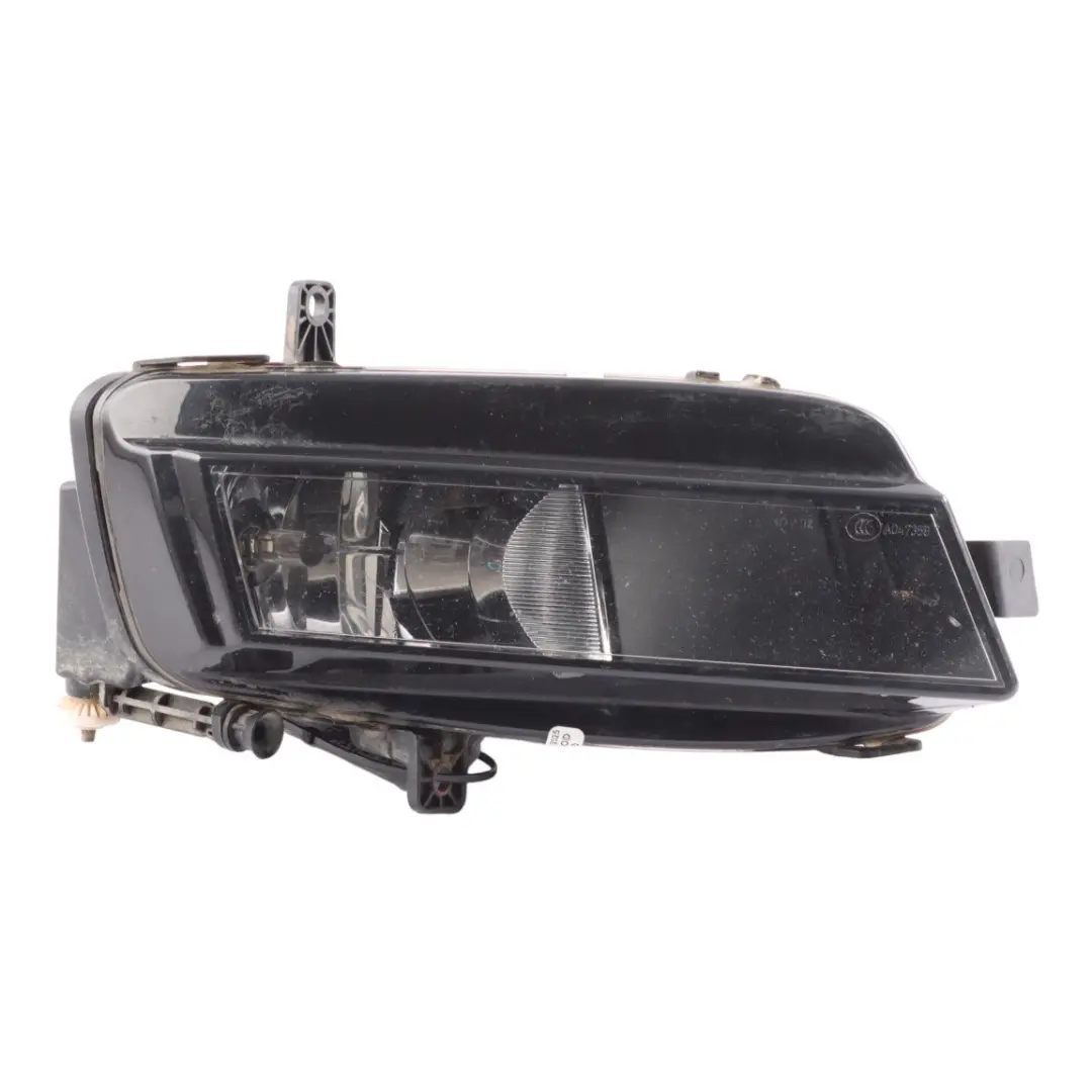 Front Lamp Fog Light Right O/S Hella Assembly to VW Volkswagen Golf Mk7 with Part number 5G0941662D VW Volkswagen Golf Mk7 Front Lamp Fog Light Right O/S Hella Assembly - SKU 5G0941662D - Part number 5G0941662D