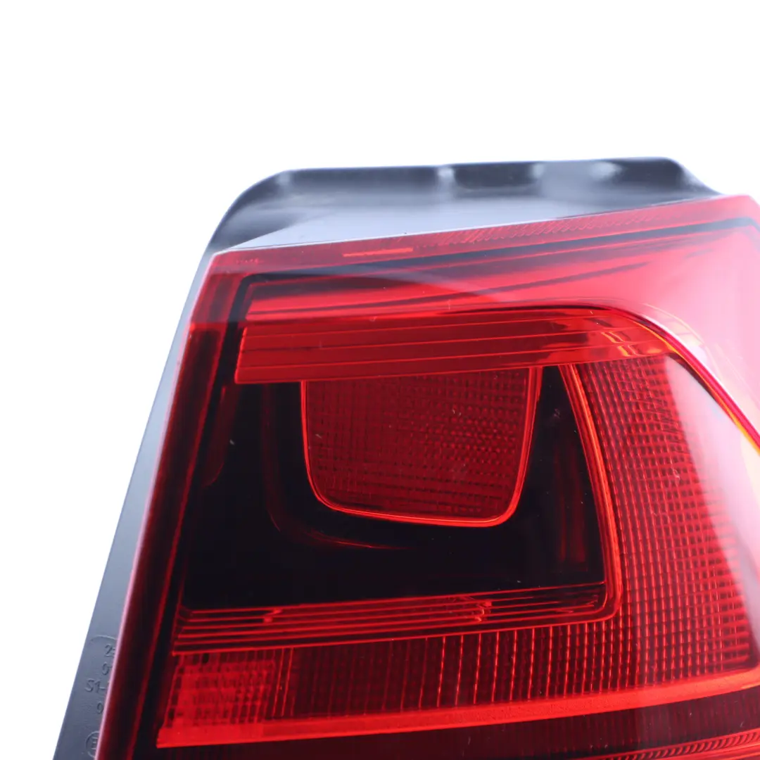 Tail Light Lamp LED Outer Right O/S to VW Volkswagen Golf VII Rear with Part number 5G0945096P VW Volkswagen Golf VII Rear Tail Light Lamp LED Outer Right O/S - SKU 5G0945096P - Part number 5G0945096P