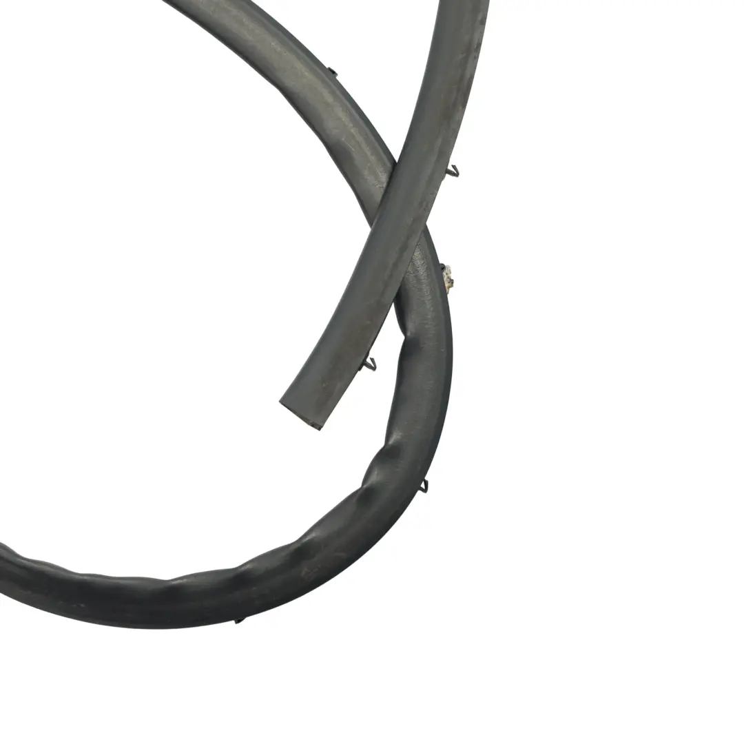 VW Golf 7 Guarnizione Esterna Inferiore Porta Anteriore Destra 3D 5G38376A - SKU 5G3837676A - Numero di parte 5G3837676A