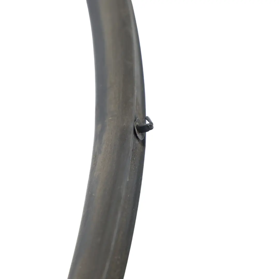 Junta Exterior Inferior De Puerta Delantera Derecha 3D para VW Golf 7 con número de pieza 5G3837676A VW Golf 7 Junta Exterior Inferior De Puerta Delantera Derecha 3D - SKU 5G3837676A - Número de pieza 5G3837676A