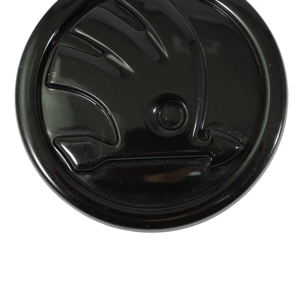 1Z Griglia Anteriore Logo Emblema Badge Nero per Skoda Octavia II con numero di parte 5J0853621 Skoda Octavia II 1Z Griglia Anteriore Logo Emblema Badge Nero - SKU 5J0853621 - Numero di parte 5J0853621