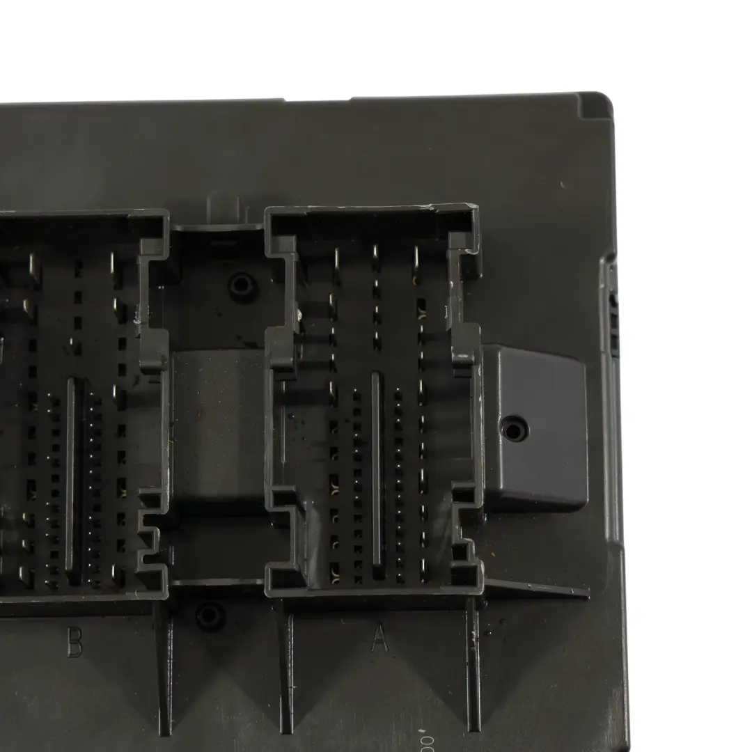 Body Control Module Unit ECU to Volkswagen Touran 1T Scirocco III BCM with Part number 5K0937087AD Volkswagen Touran 1T Scirocco III BCM Body Control Module Unit ECU - SKU 5K0937087AD - Part number 5K0937087AD